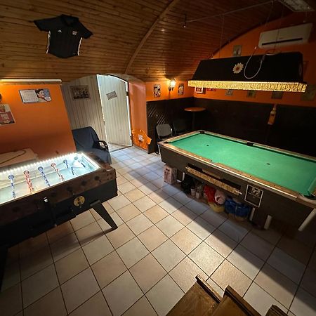 Whole Basemenet Former Pub4 Stag Do/Hen Party Budapest Extérieur photo