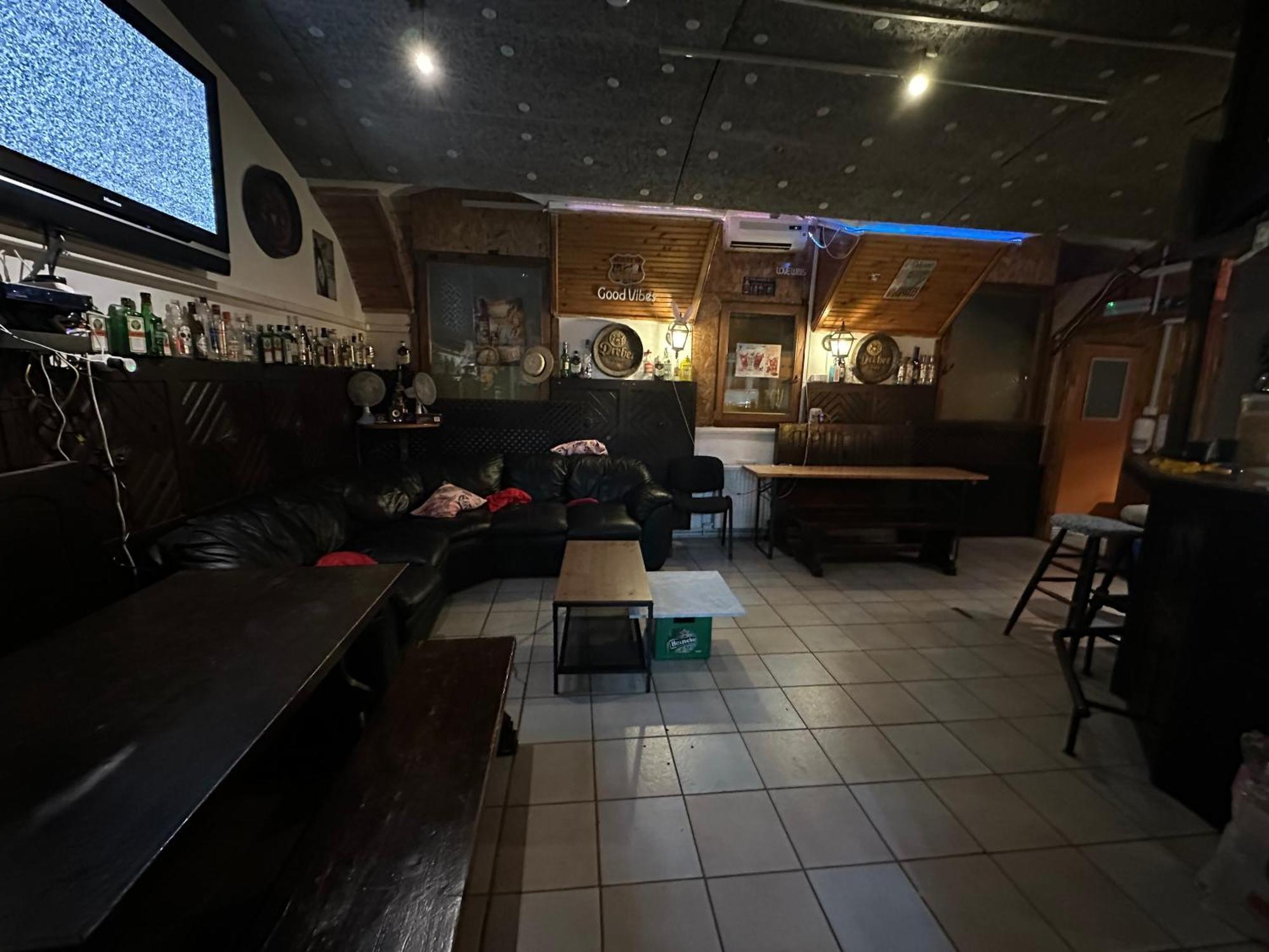 Whole Basemenet Former Pub4 Stag Do/Hen Party Budapest Extérieur photo